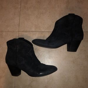 black ankle booties price flexible